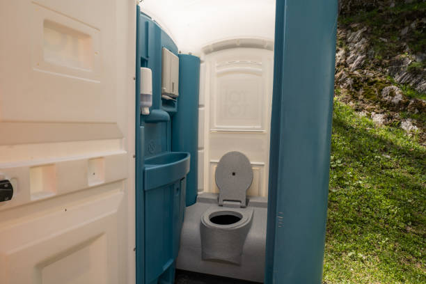 Best Porta potty delivery and setup  in West Livingston, TX